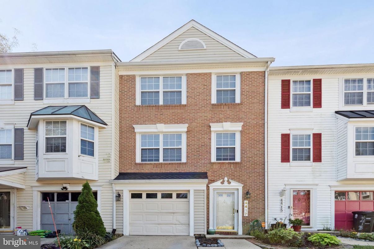 Attached, Exterior, Facade, Brick Facade, Rowhouse