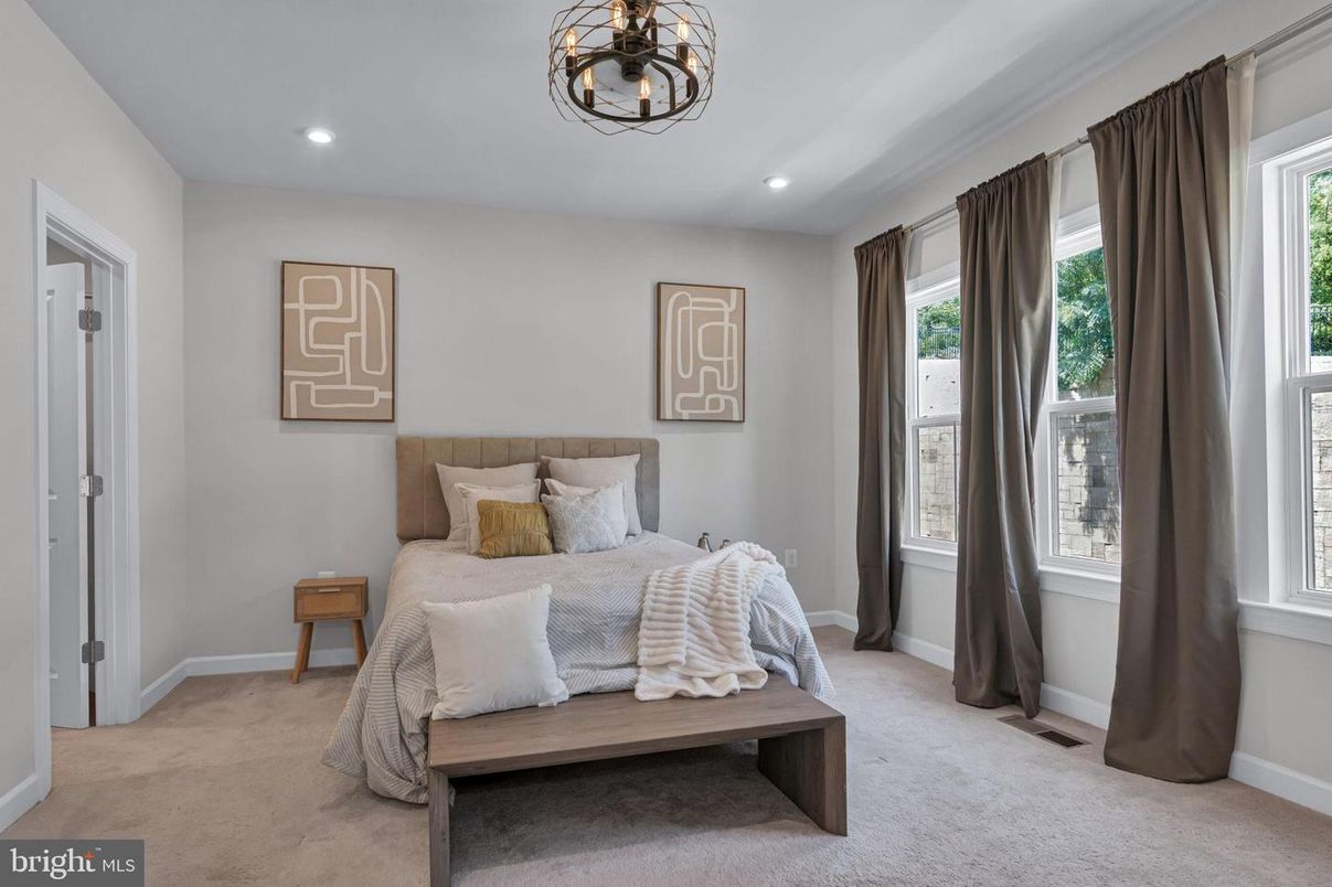 Bedroom, Interior, Recessed Lighting