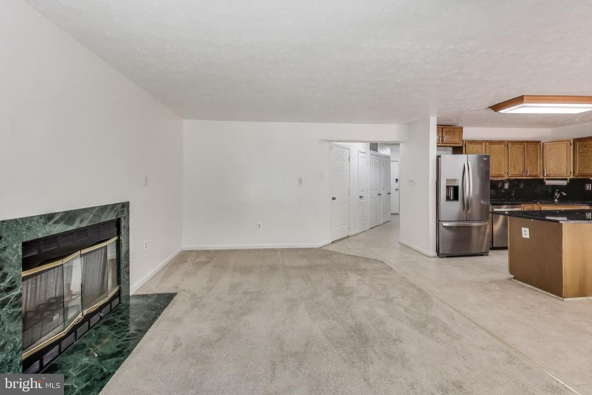 Fireplace, Interior, Kitchen