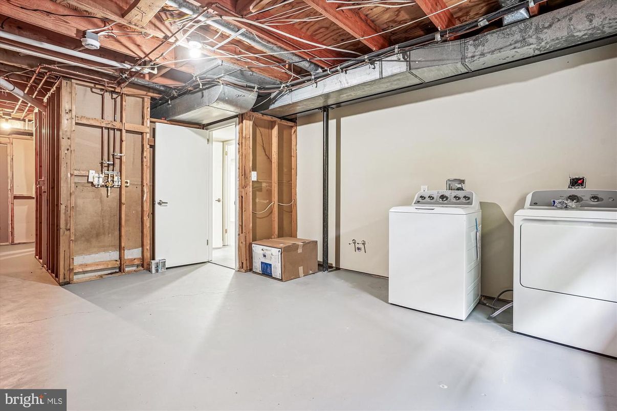 Interior, Washer