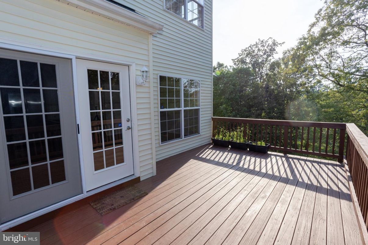 Exterior, Wood Texture Flooring