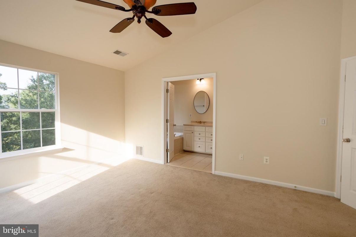 Bathroom, Empty room, Interior