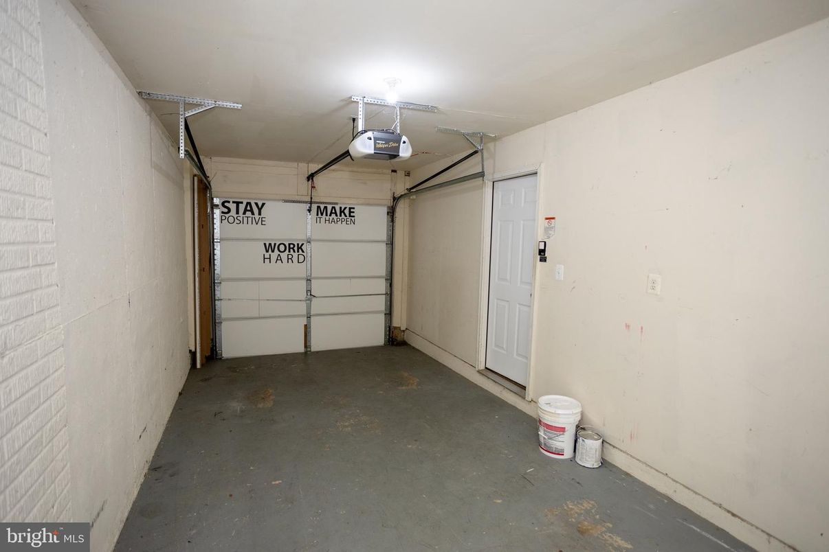 Garage, Interior