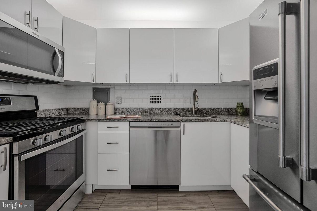 Interior, Kitchen, Stainless Steel Appliances