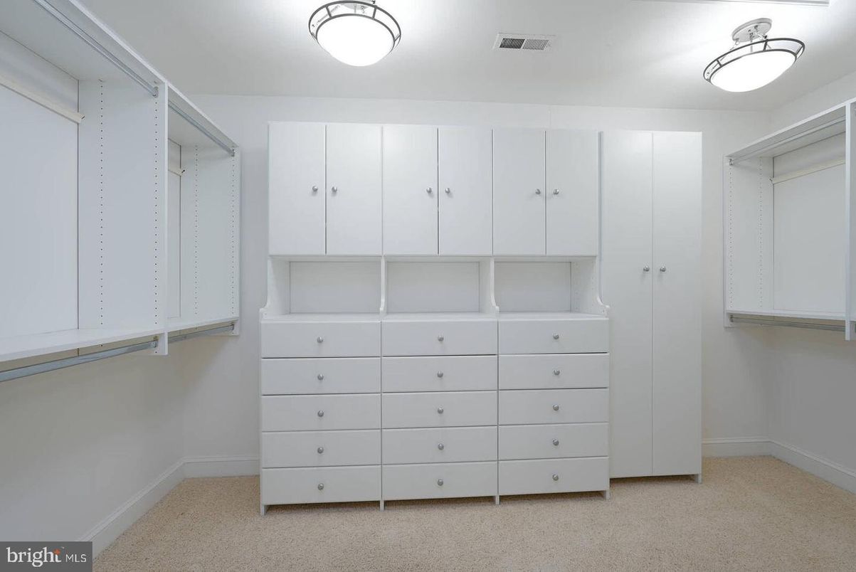 Interior, Walk-in Closets