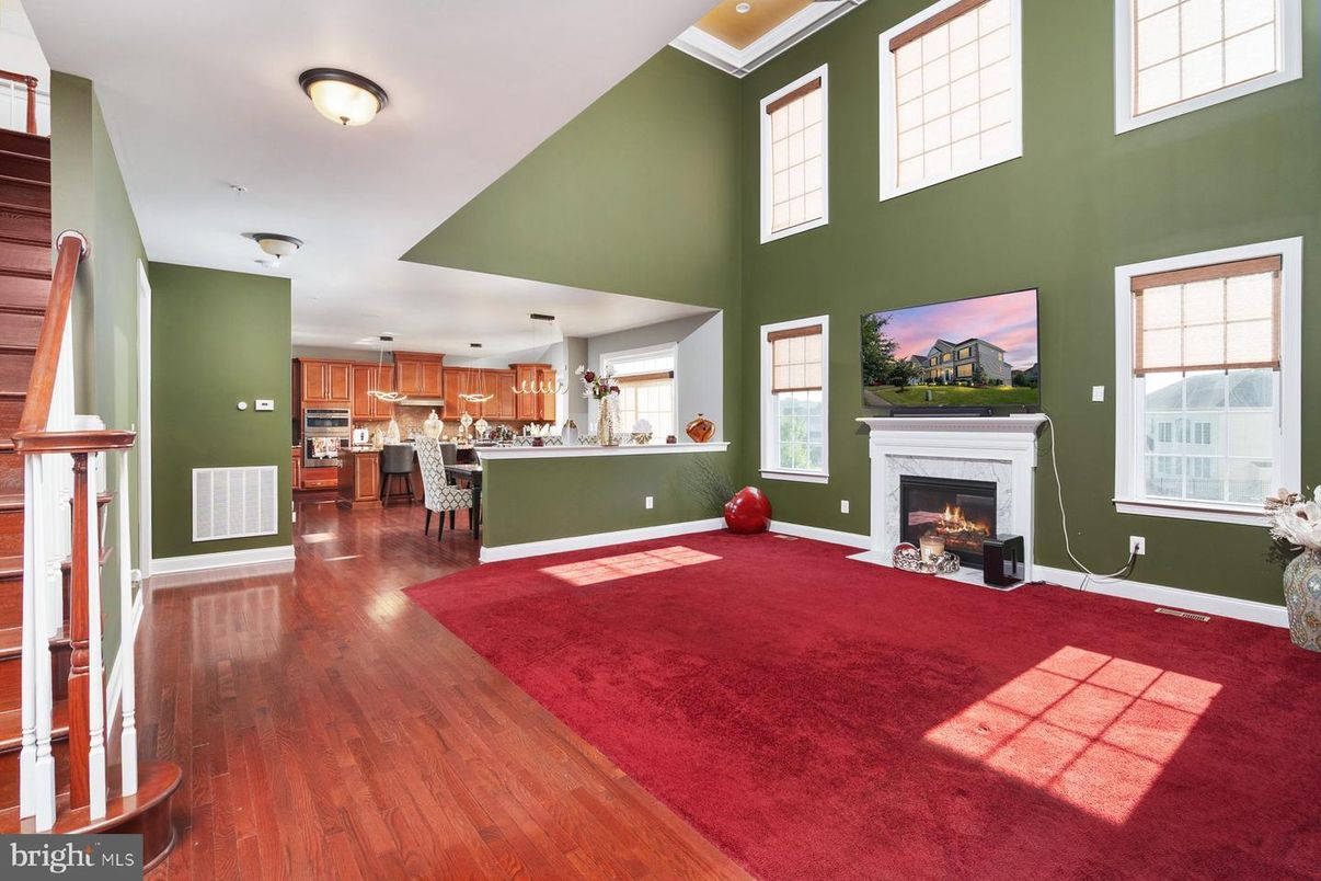 Dining room, Fireplace, Interior, Kitchen, Pendant Lights, Recessed Lighting, Wood Texture Flooring