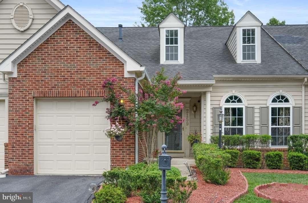 Attached, Exterior, Facade, Brick Facade, Brick Traditional