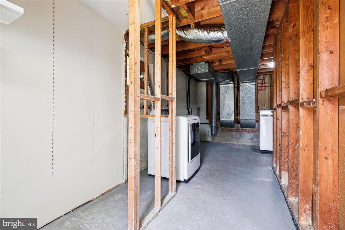 Interior, Washer, Wooden Walls