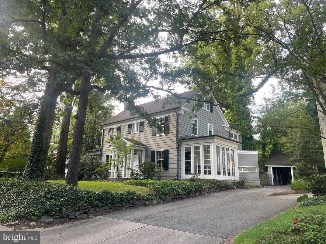 Exterior, Facade, Georgian