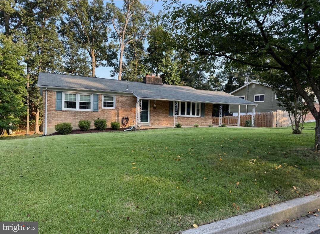 Exterior, Facade, Brick Facade, Ranch