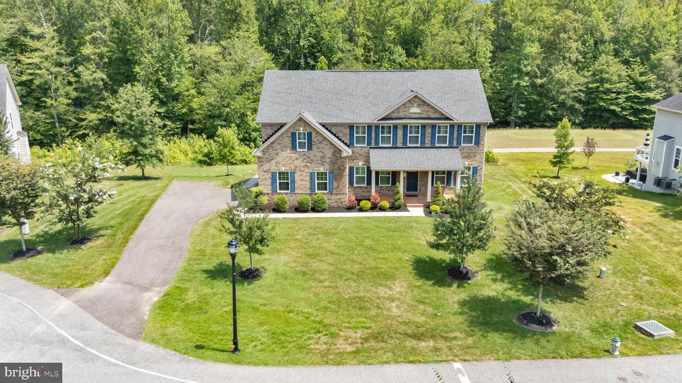Backyard, Exterior, Facade, Brick Facade, Georgian