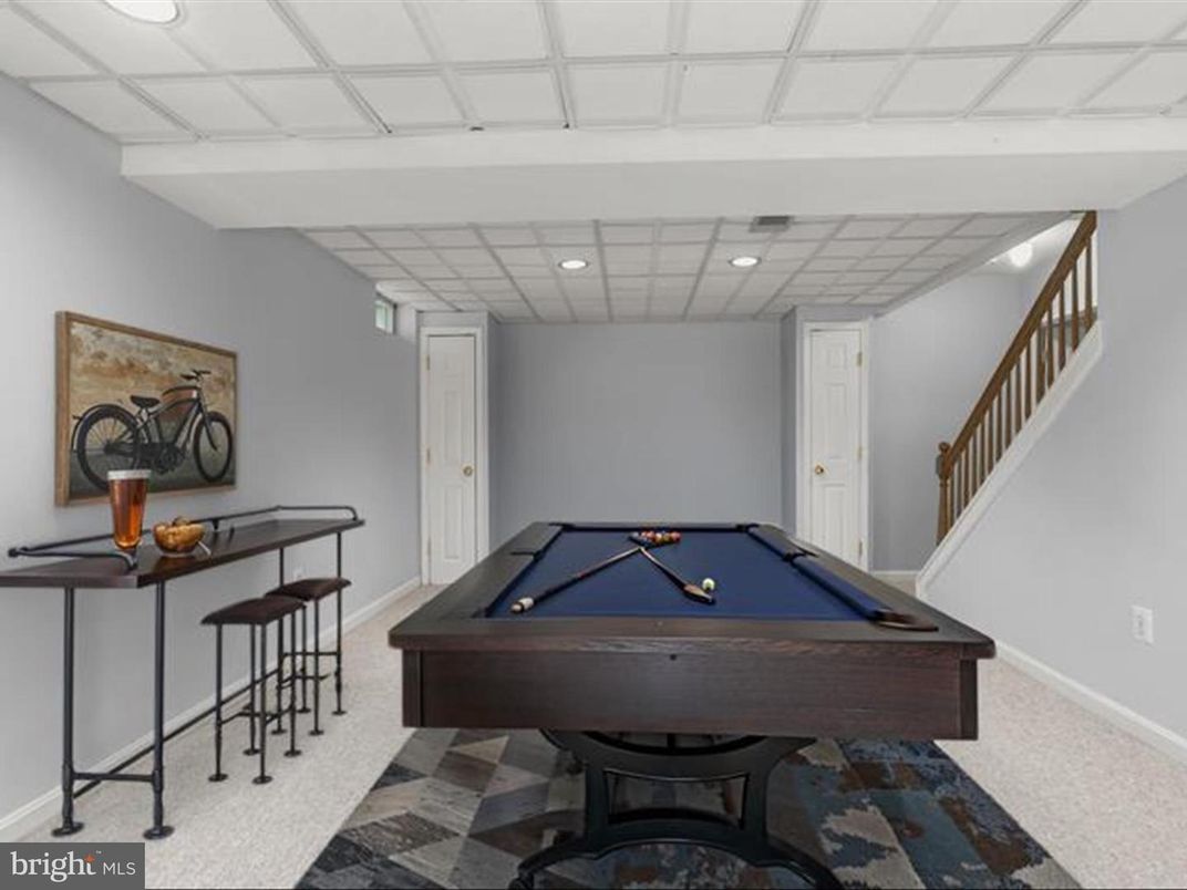 Billiard Table, Game Room, Interior, Recessed Lighting