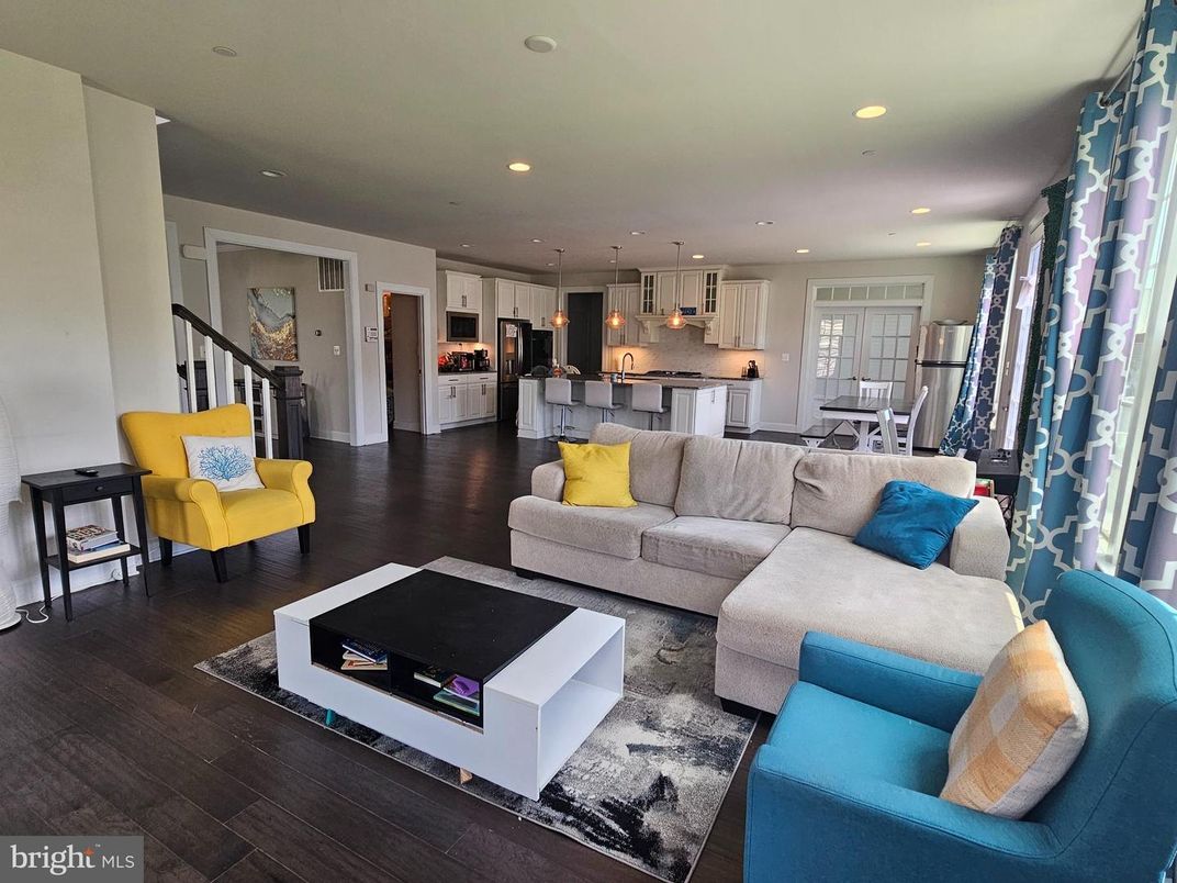 Dining room, Interior, Kitchen, Living room, Pendant Lights, Recessed Lighting, Wood Texture Flooring