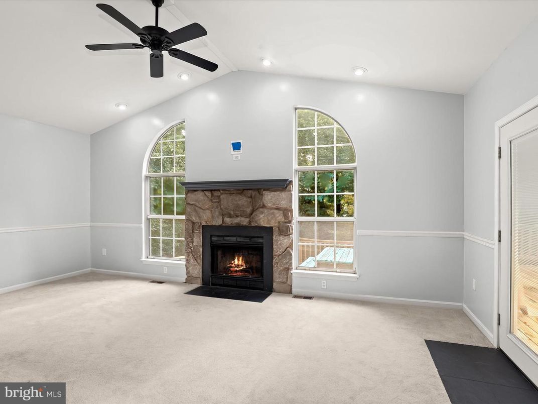 Empty room, Fireplace, Interior, Recessed Lighting