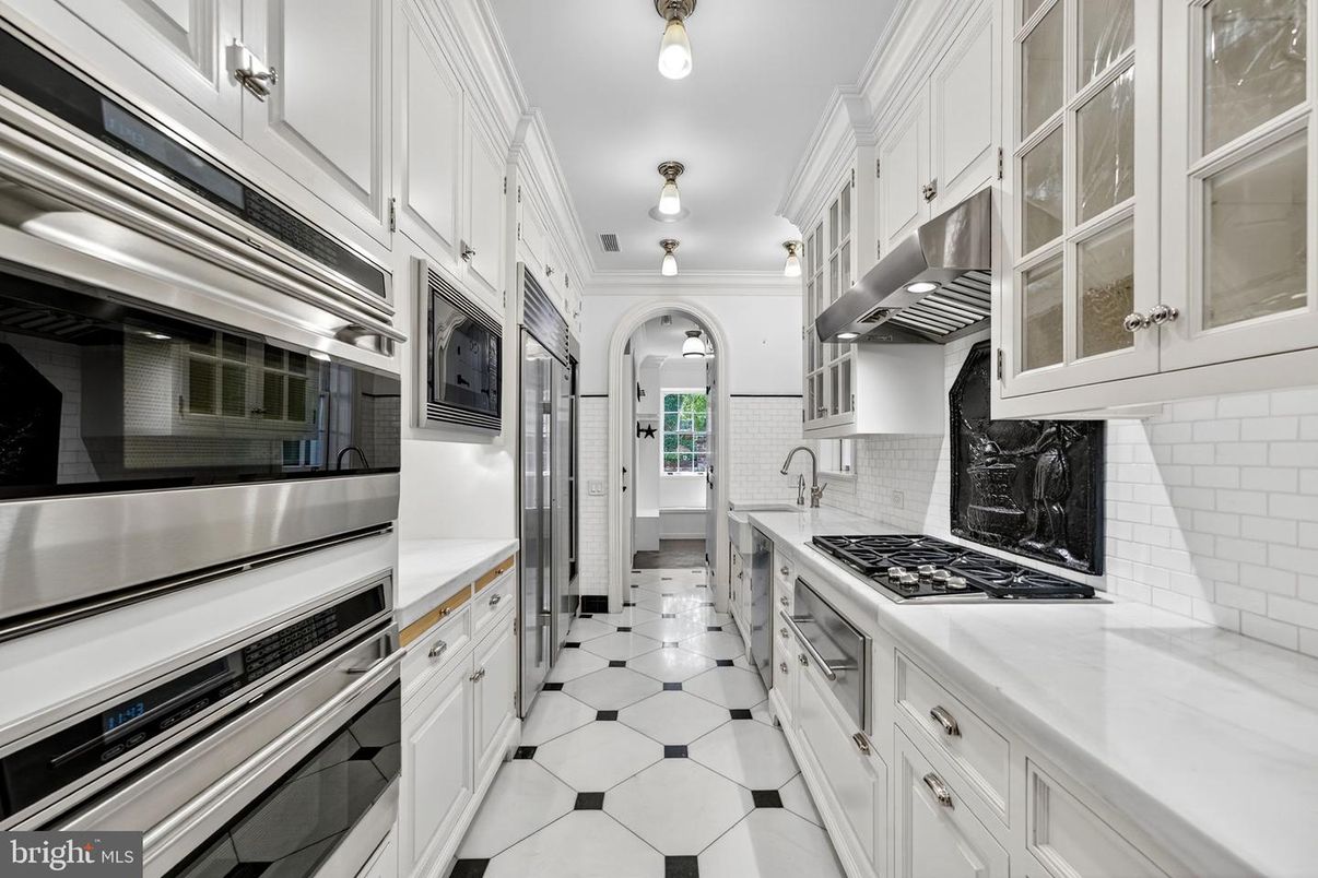 Interior, Kitchen, Stainless Steel Appliances