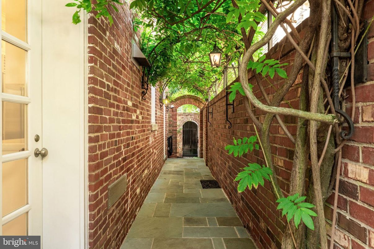Exterior, Fireplace
