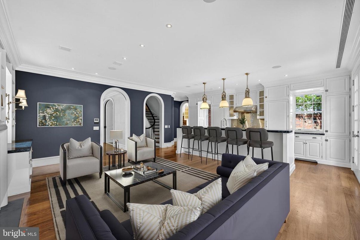 Interior, Kitchen, Living room, Pendant Lights, Recessed Lighting, Wood Texture Flooring
