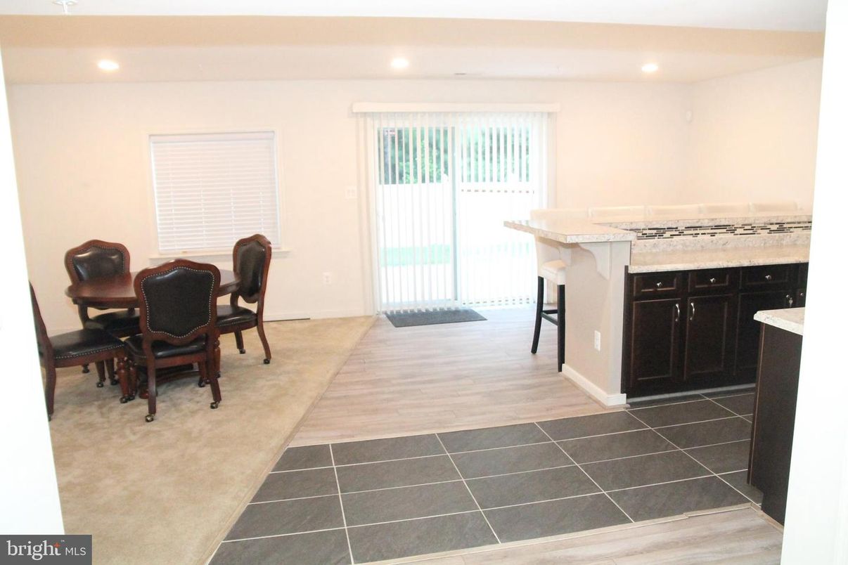 Dining room, Interior, Kitchen, Recessed Lighting, Wood Texture Flooring