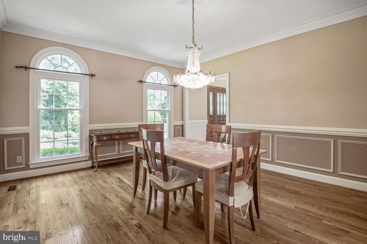 Chandelier, Dining room, Interior, Wood Texture Flooring