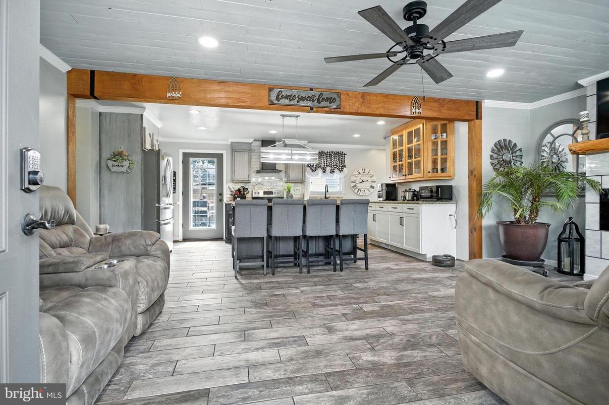 Interior, Kitchen, Living room, Recessed Lighting, Wood Texture Flooring