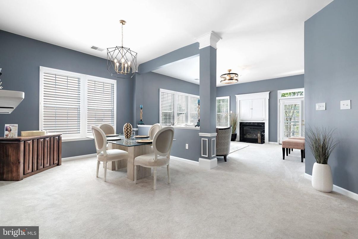 Chandelier, Dining room, Fireplace, Interior, Pendant Lights