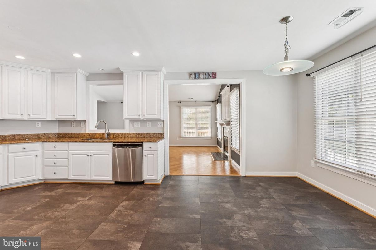 Interior, Kitchen, Pendant Lights, Recessed Lighting