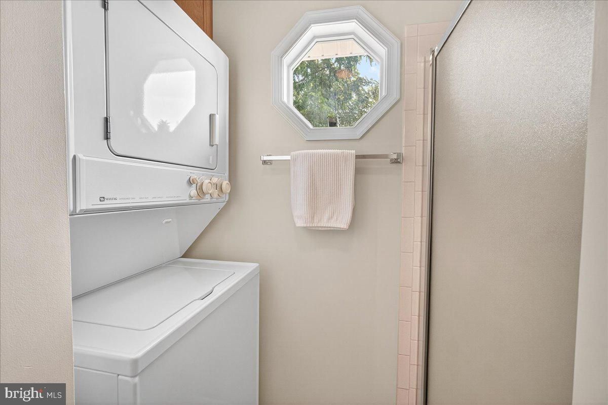 Bathroom, Interior, Utility Closets, Washer