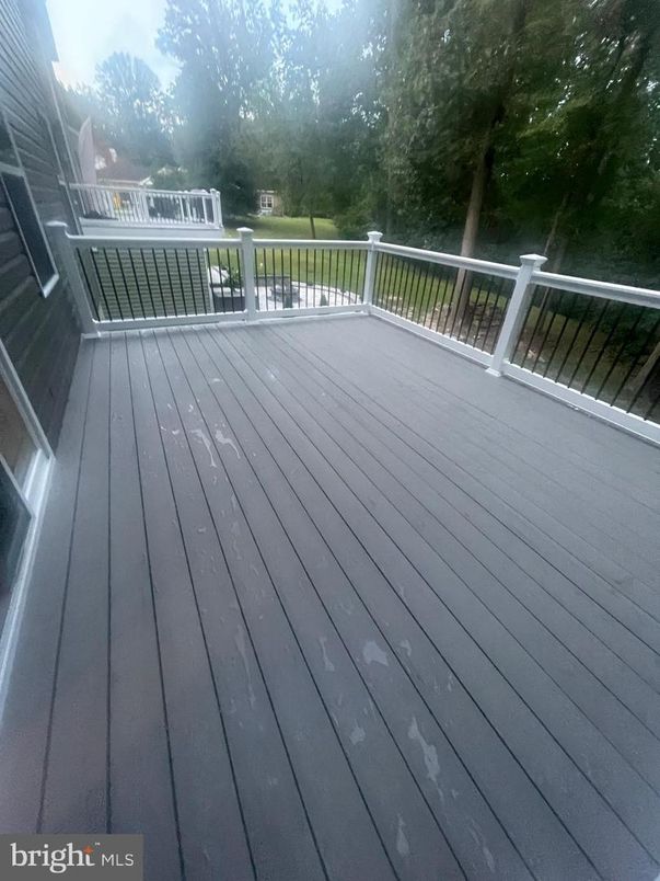 Exterior, Wood Texture Flooring
