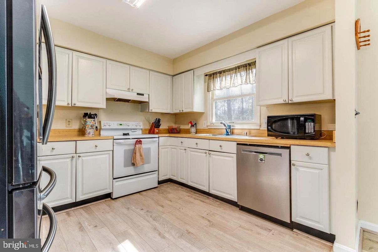 Interior, Kitchen, Wood Texture Flooring