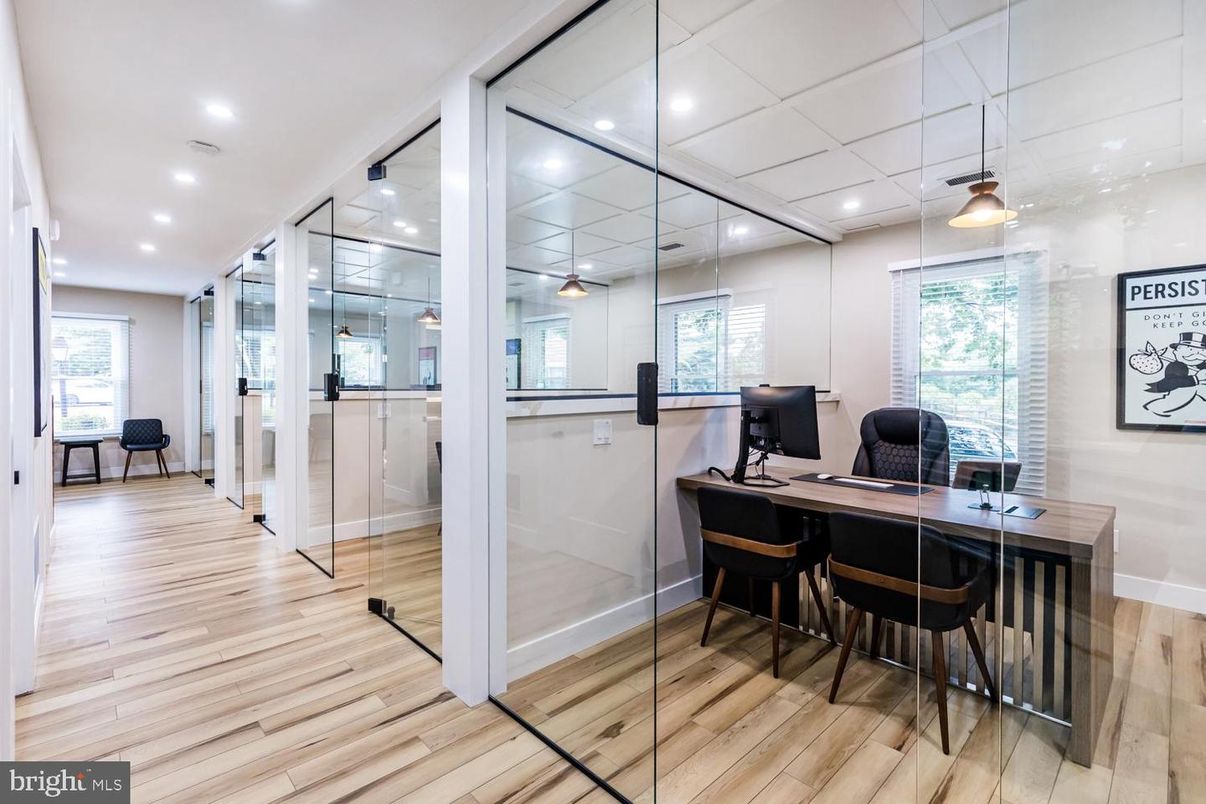 Home Office, Interior, Pendant Lights, Recessed Lighting, Wood Texture Flooring