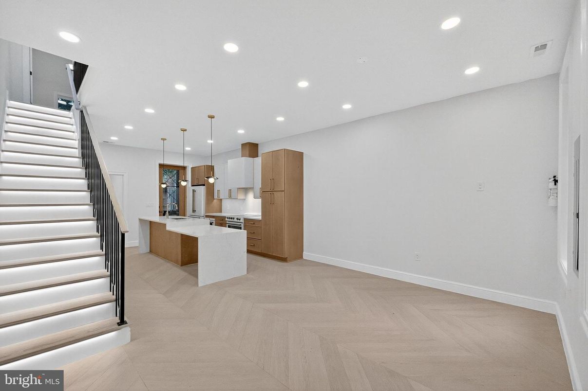 Interior, Kitchen, Pendant Lights, Recessed Lighting, Wood Texture Flooring