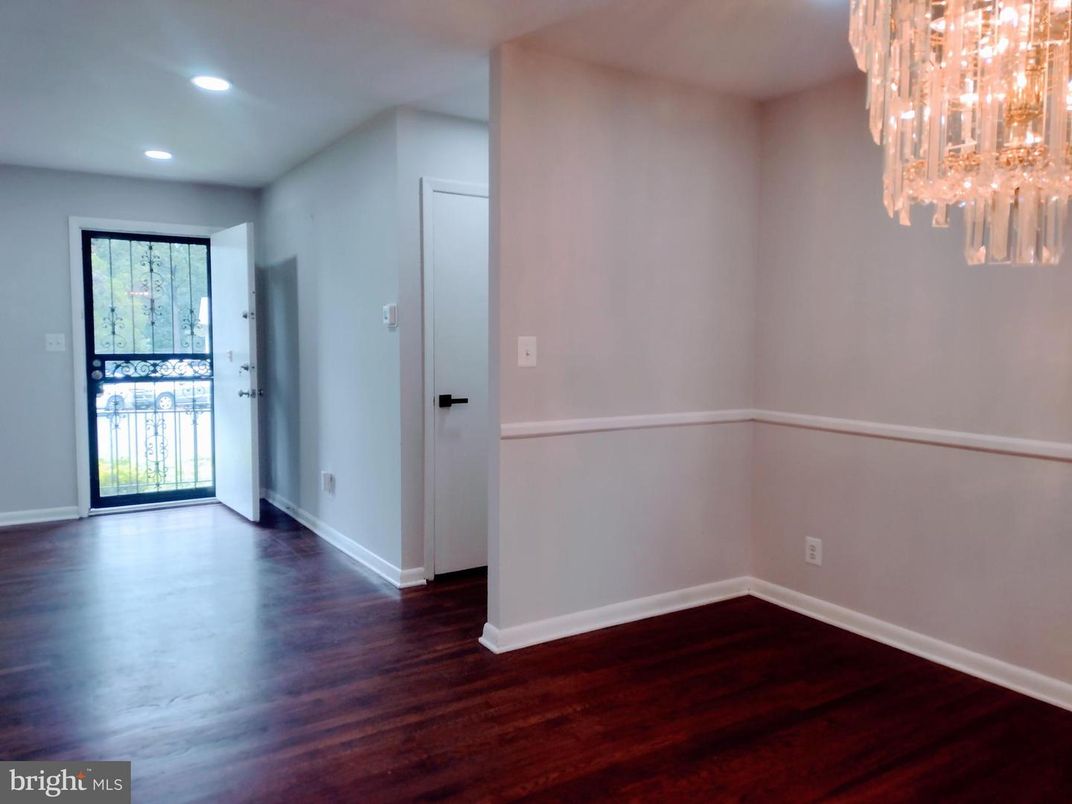 Chandelier, Empty room, Interior, Recessed Lighting, Wood Texture Flooring