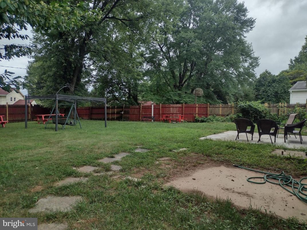Backyard, Exterior, Playground