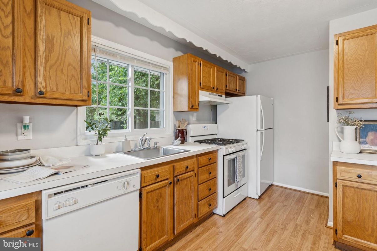 Interior, Kitchen, Wood Texture Flooring