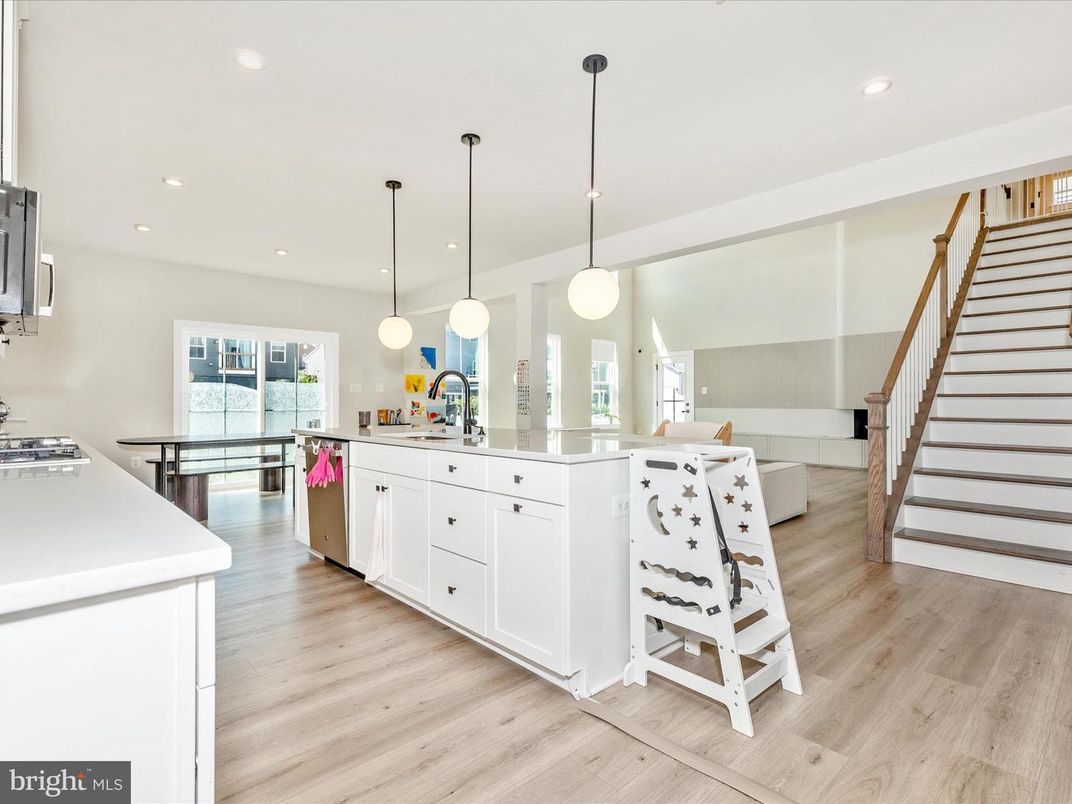 Interior, Kitchen, Pendant Lights, Recessed Lighting, Wood Texture Flooring