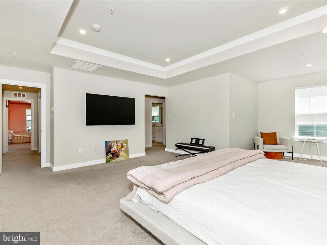 Bedroom, Interior, Recessed Lighting