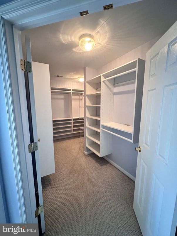 Interior, Walk-in Closets