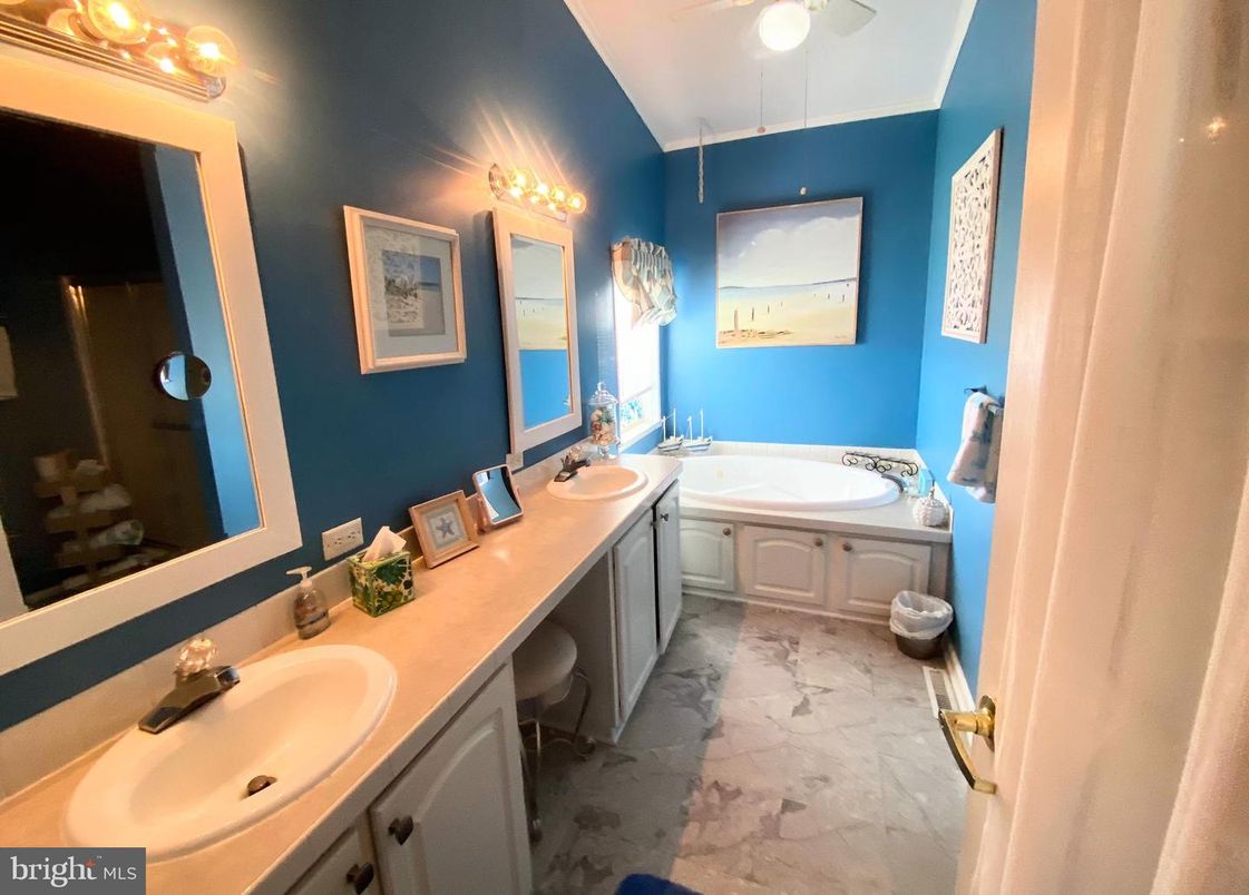Bathroom, Dual Sink Vanities, Interior, Marble