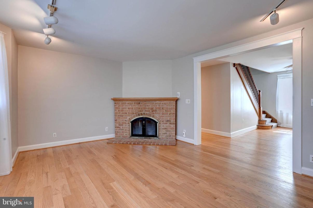 Empty room, Fireplace, Interior, Wood Texture Flooring