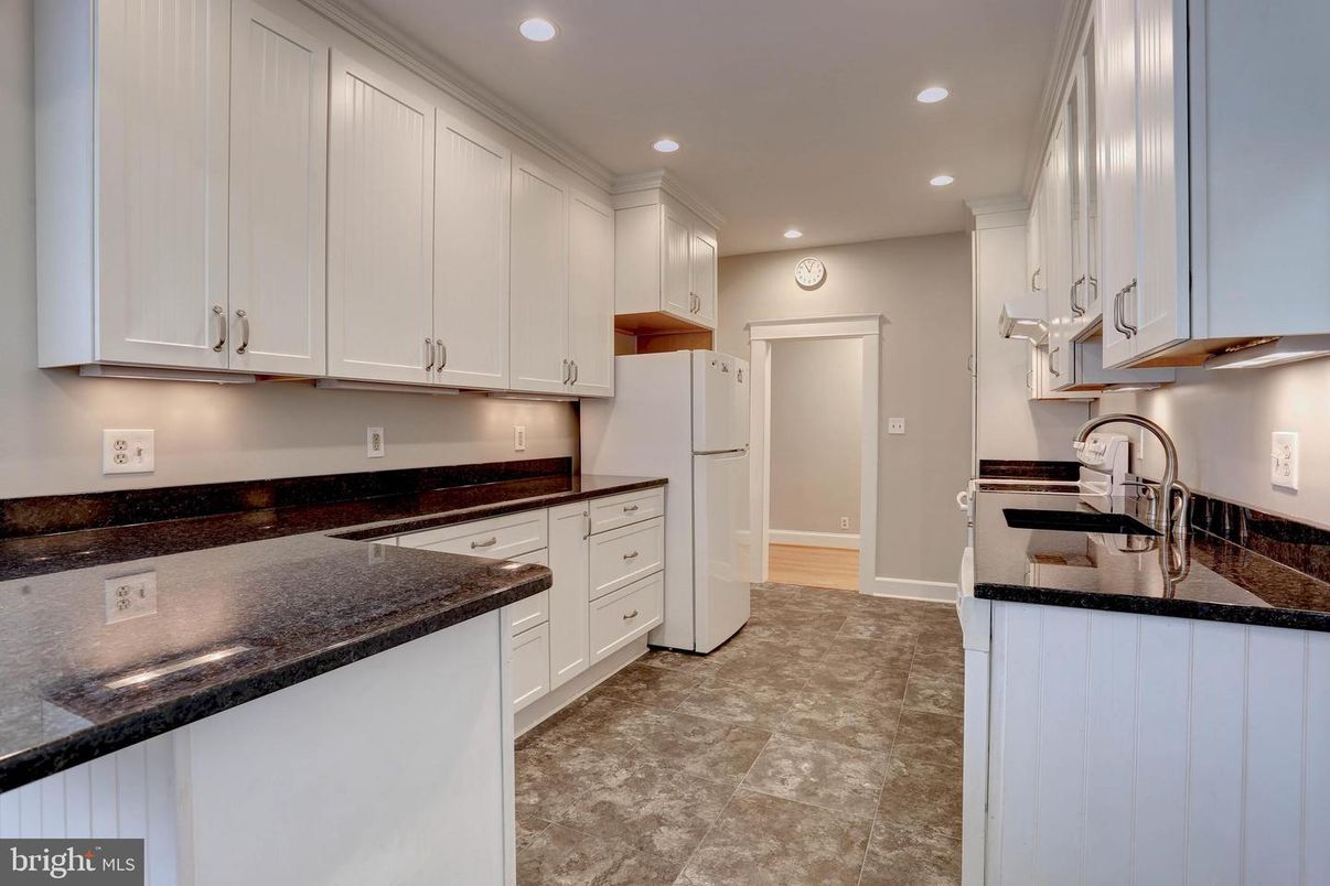 Interior, Kitchen, Recessed Lighting