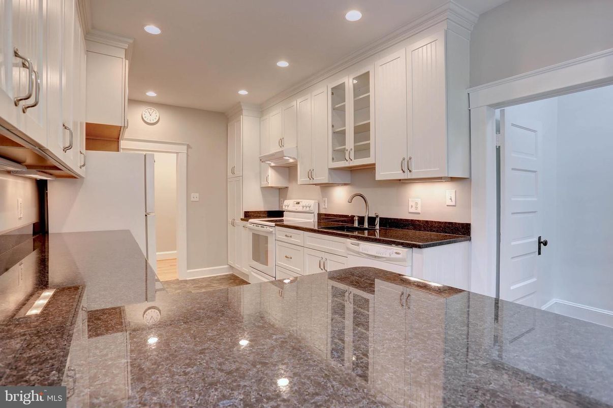 Interior, Kitchen, Recessed Lighting