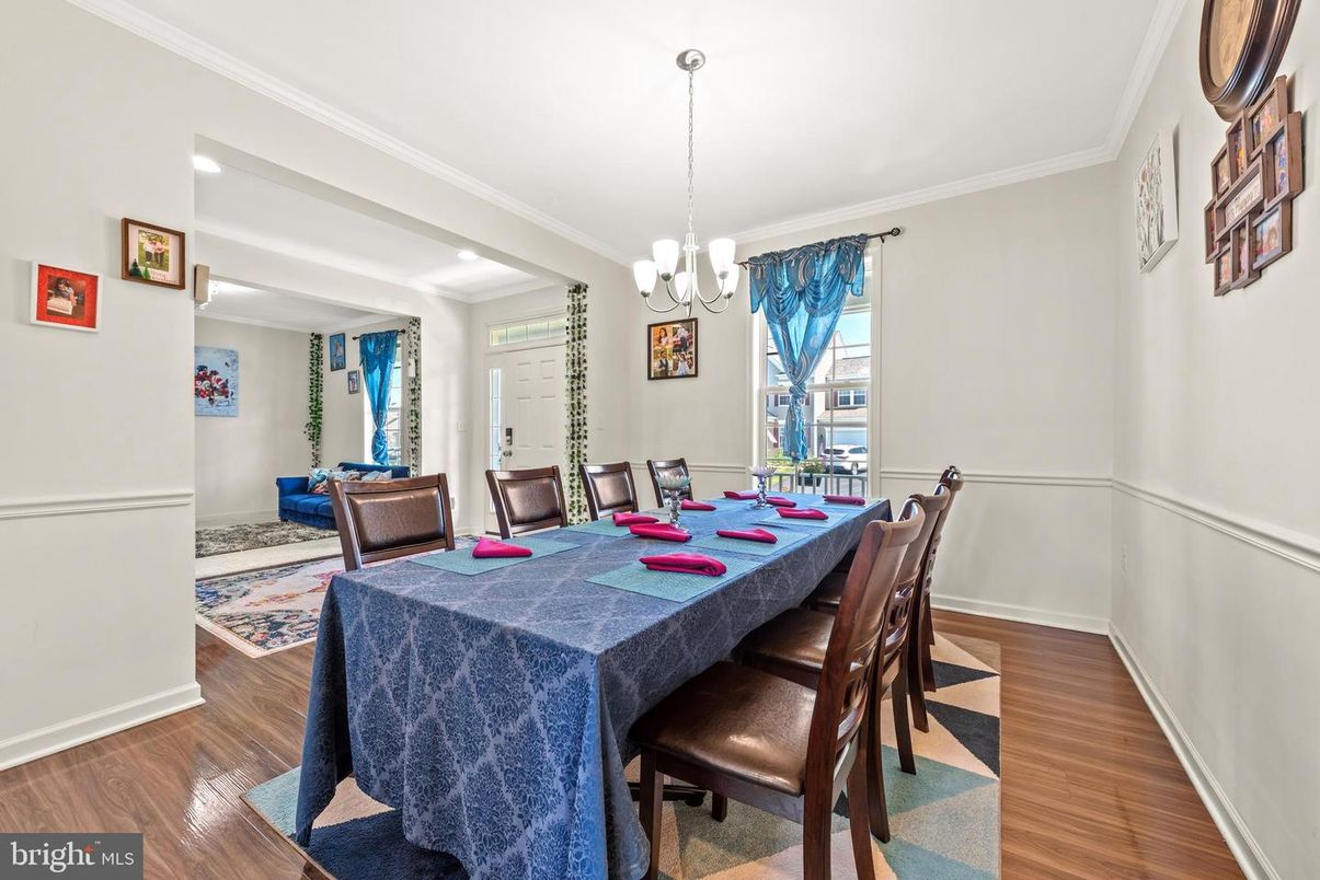 Chandelier, Dining room, Interior, Pendant Lights, Recessed Lighting, Wood Texture Flooring
