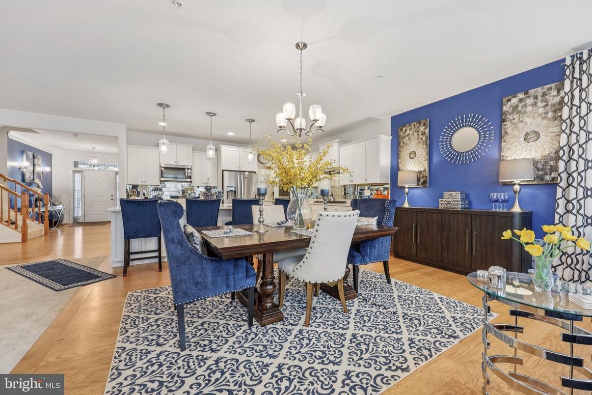 Chandelier, Dining room, Interior, Kitchen, Pendant Lights, Wood Texture Flooring
