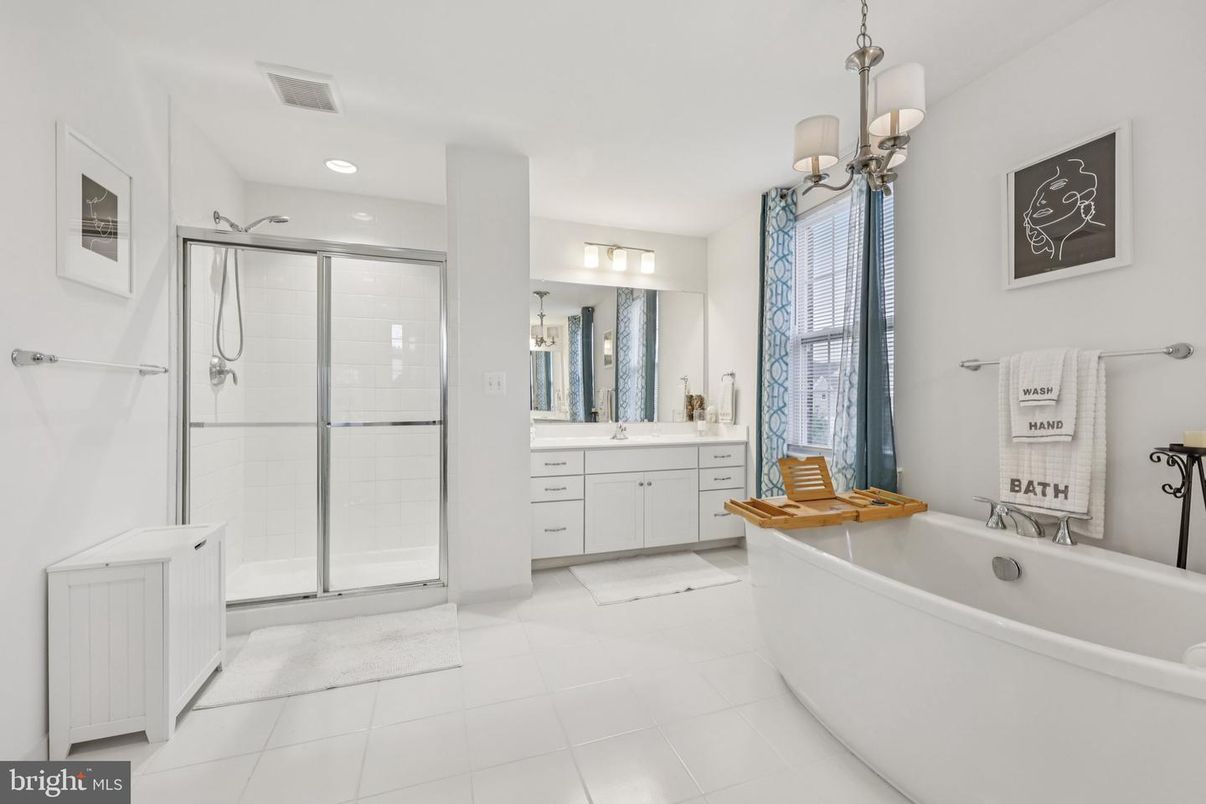 Bathroom, Dual Sink Vanities, Free Standing Baths, Glass Shower, Interior, Pendant Lights, Recessed Lighting