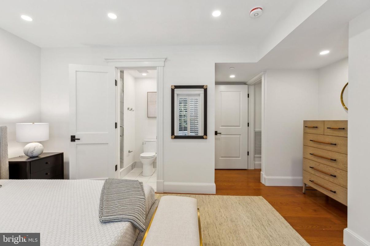 Bathroom, Bedroom, Interior, Recessed Lighting, Wood Texture Flooring
