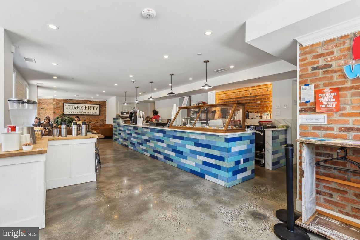 Interior, Pendant Lights, Recessed Lighting, Stone Walls