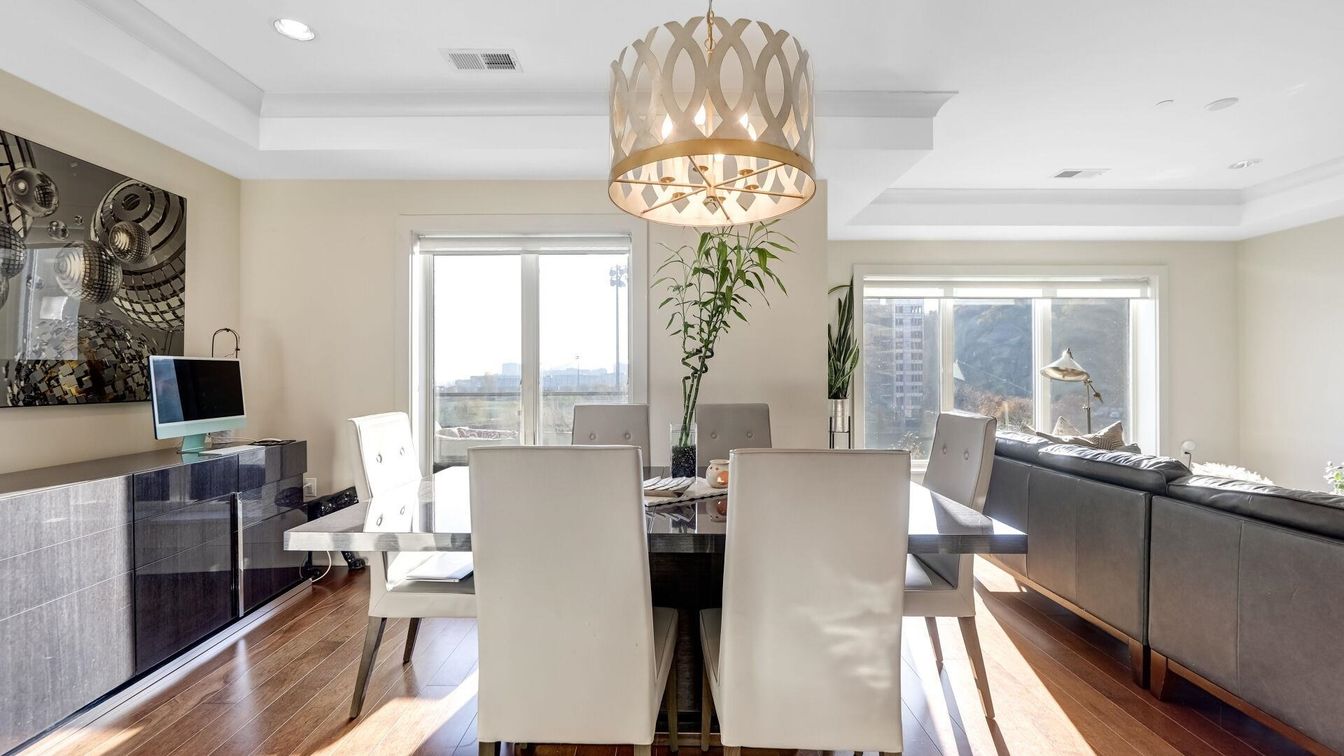 Chandelier, Dining room, Interior, Recessed Lighting, Wood Texture Flooring