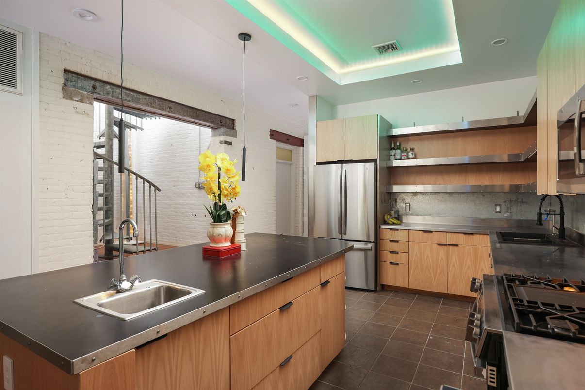 Interior, Kitchen, Pendant Lights, Recessed Lighting, Stainless Steel Appliances