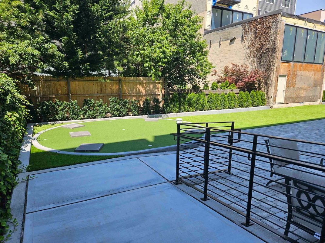 Backyard, Exterior