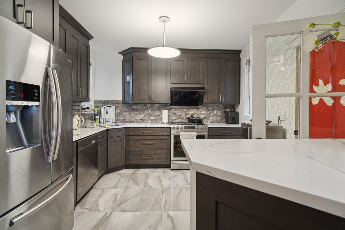 Interior, Kitchen, Marble, Pendant Lights, Stainless Steel Appliances
